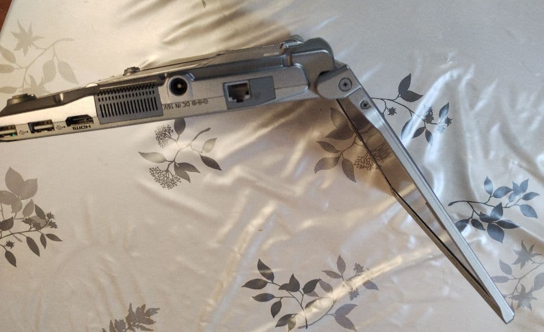 Panasonic レッツノートCF-S10CWHDS 　爆速 Win10pro