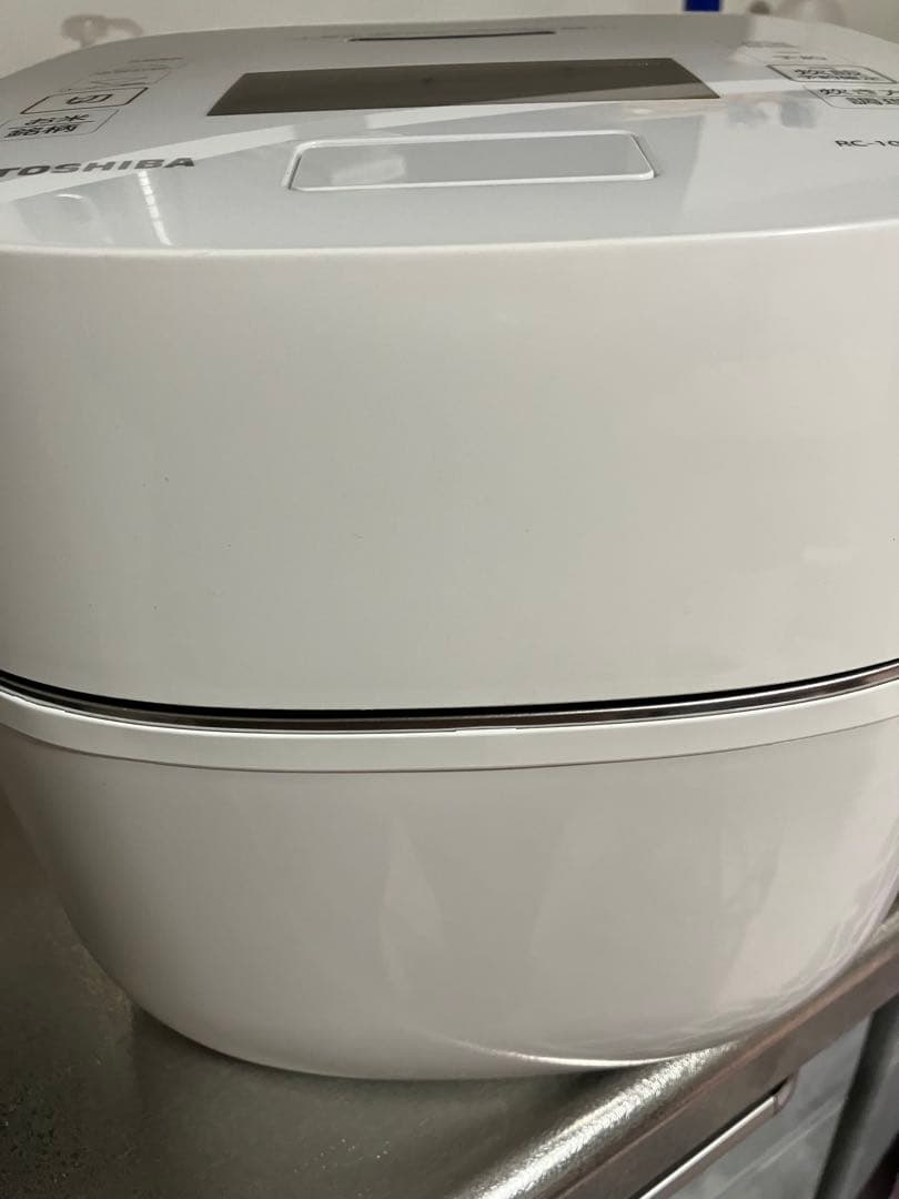東芝 炊飯器 RC-10VST 圧力IH 5.5合 本体のみ 動作確認済み