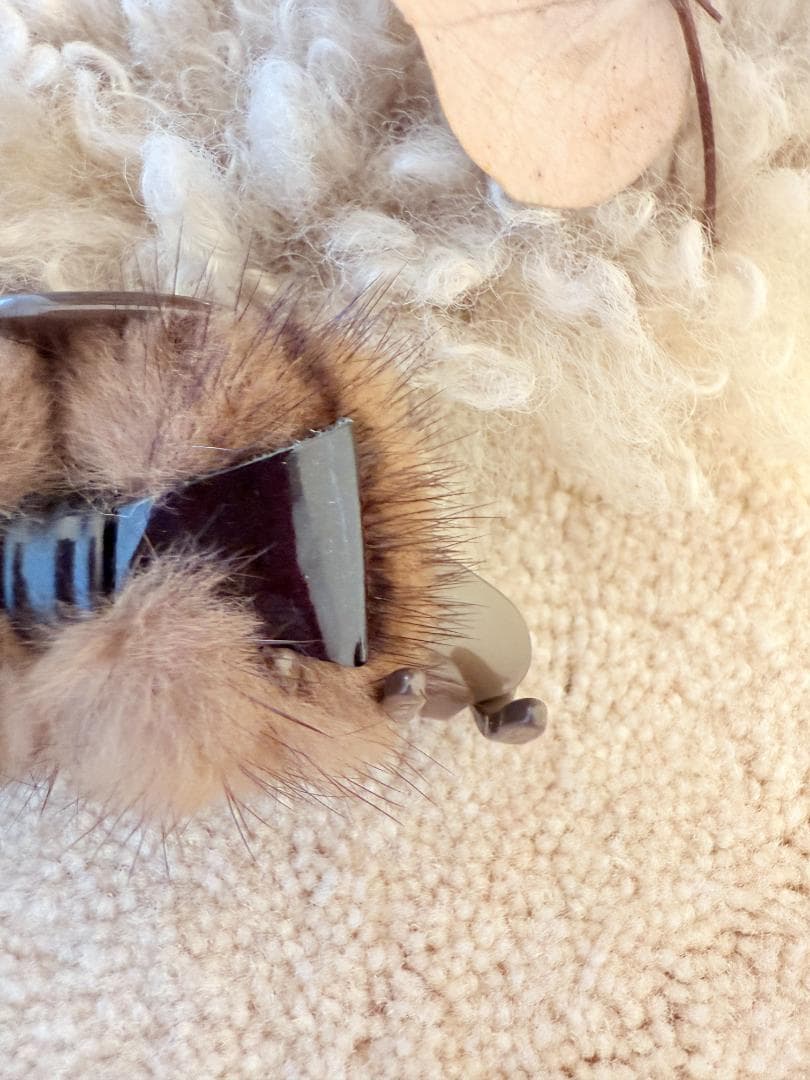 アレクサンドル ドゥ パリ　 リボン×リアルファー×スワロ付き クリップ