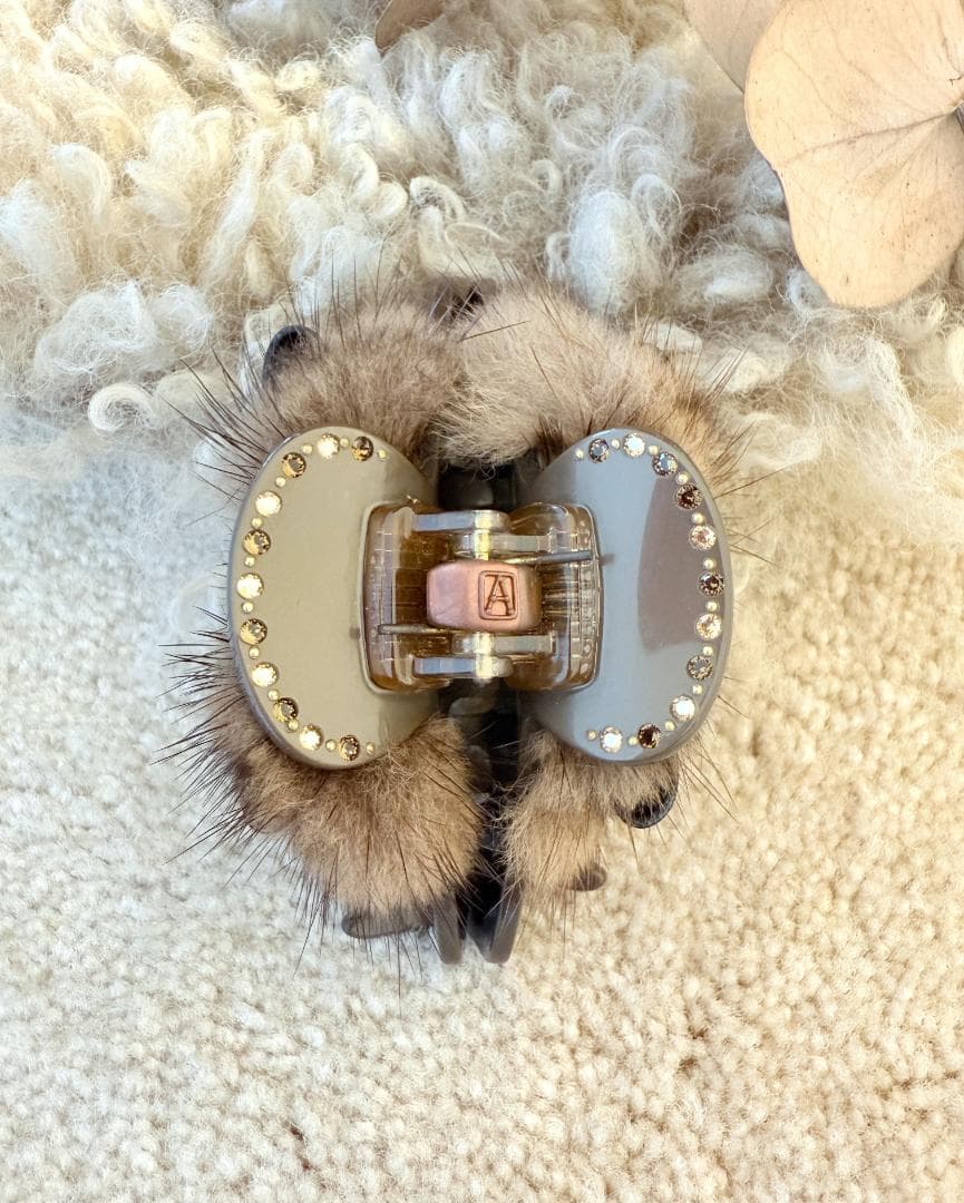 アレクサンドル ドゥ パリ　 リボン×リアルファー×スワロ付き クリップ