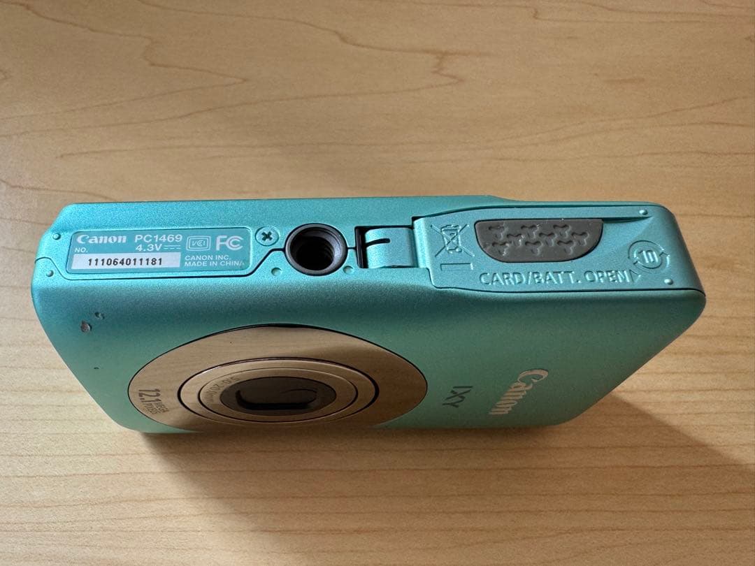 Canon IXY 200F ミントグリーン 本体と充電器付き