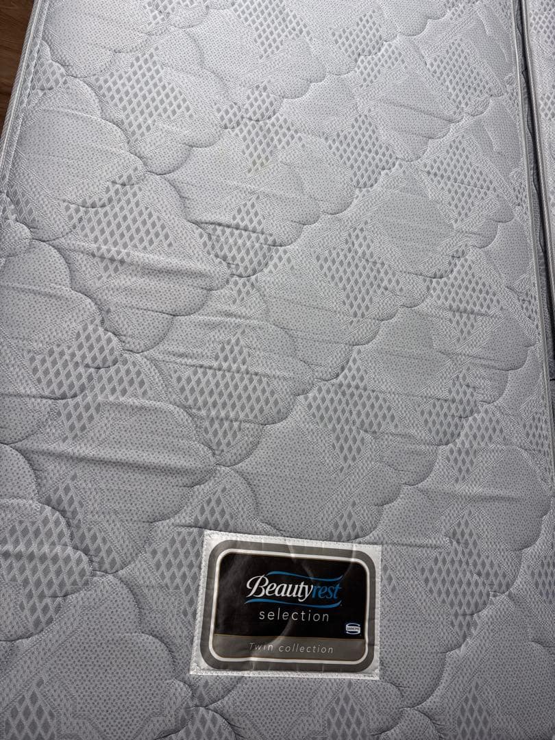 シモンズ　SIMMONS シングルベッド　2台　マットレス　　セット　シングル