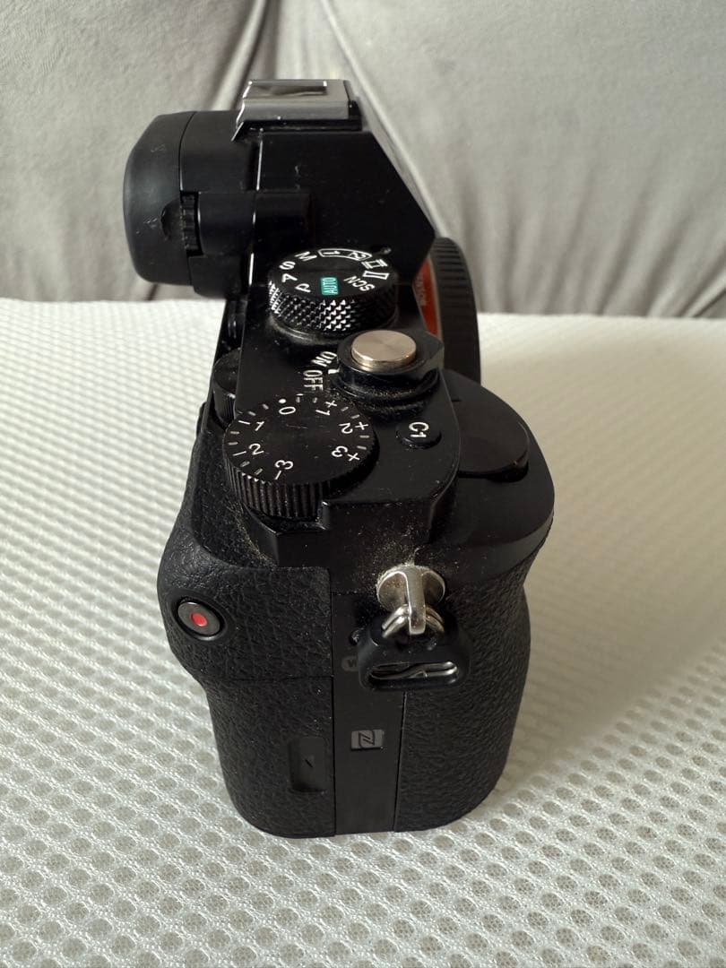 SONY α7S ミラーレスカメラ + 24-70mm ズームレンズ付き