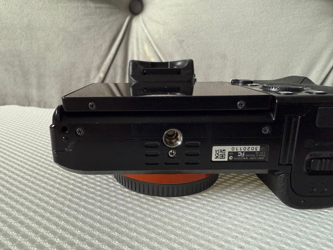 SONY α7S ミラーレスカメラ + 24-70mm ズームレンズ付き