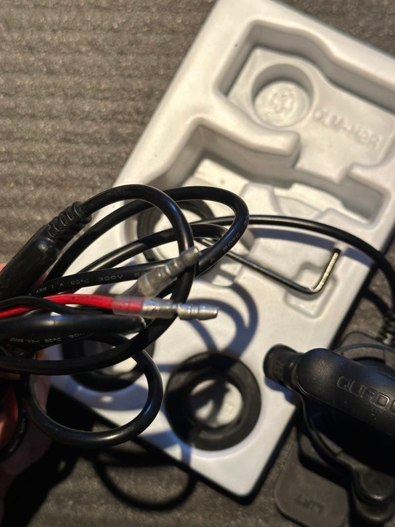 クアッドロック　QUAD LOCK USBダンパーセット　おまけ付き