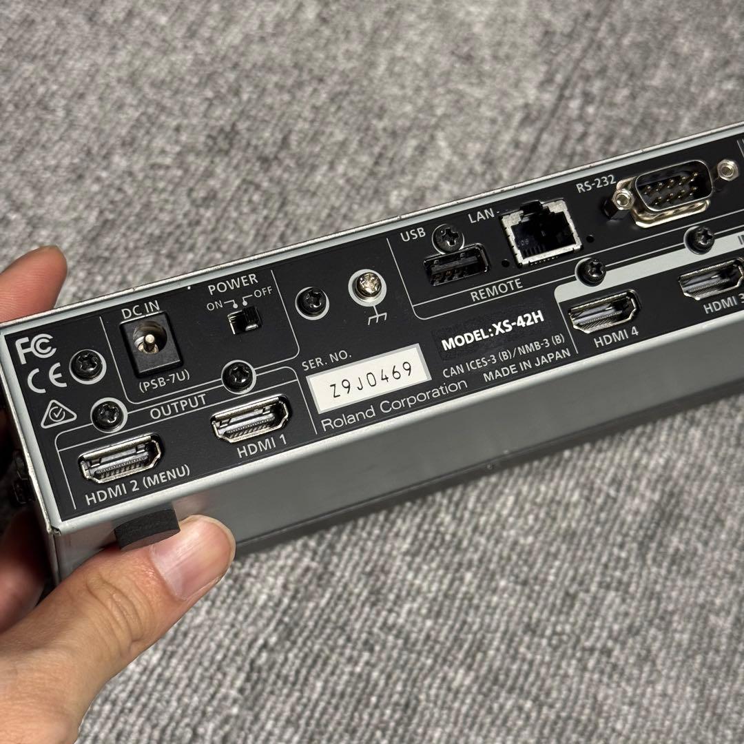 Roland XS-42H マトリックススイッチャー