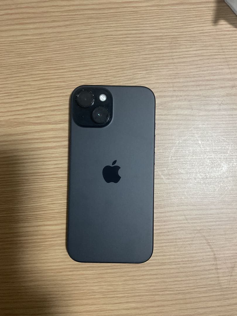 【美品】Apple iPhone 15ブラック 本体 Appleストアで購入