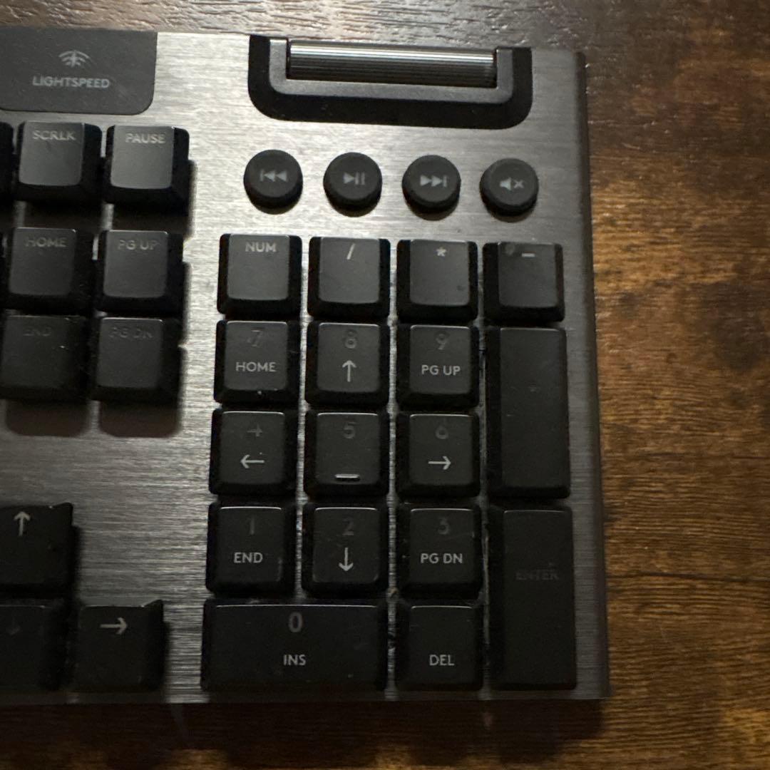 ゲーミングキーボード　ロジクール　logicool G913