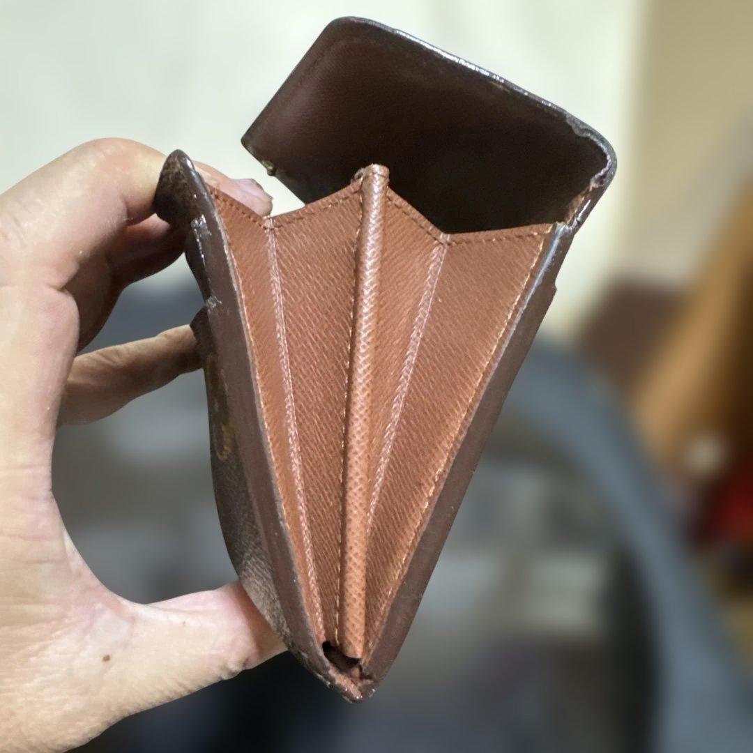 14☆優良品♪カード16枚タイプ☆サラ長財布