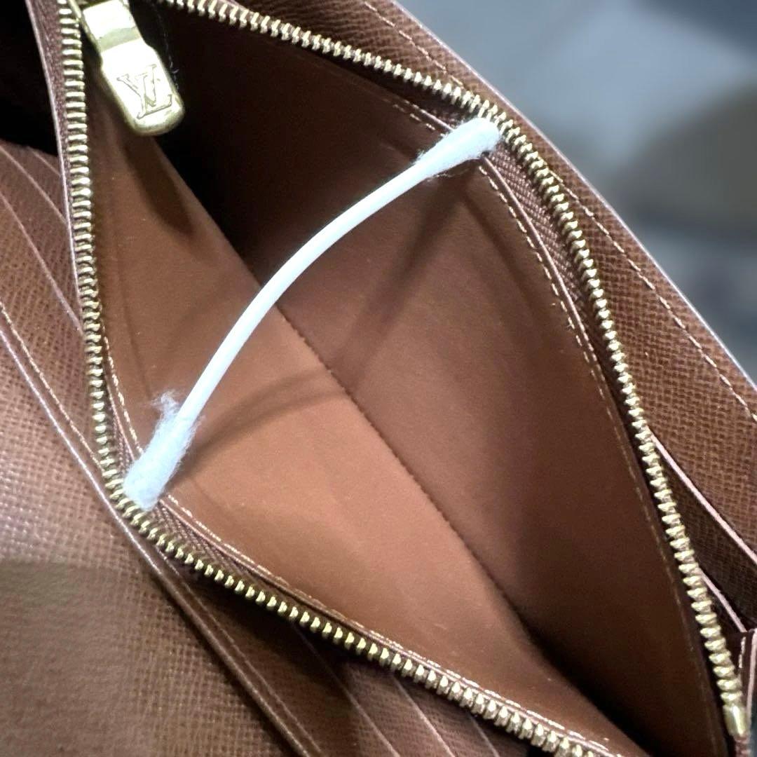 14☆優良品♪カード16枚タイプ☆サラ長財布