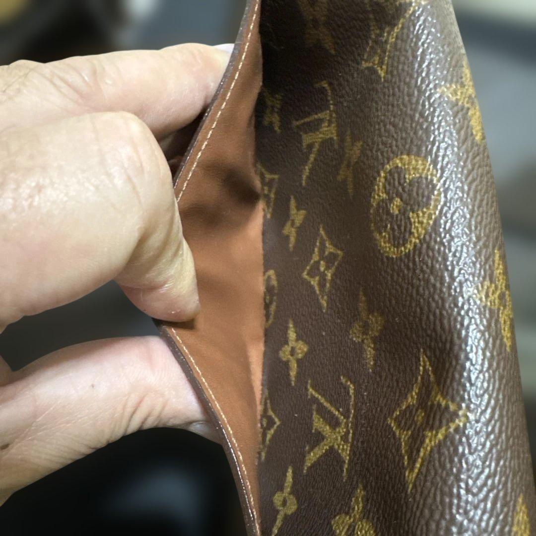 14☆優良品♪カード16枚タイプ☆サラ長財布