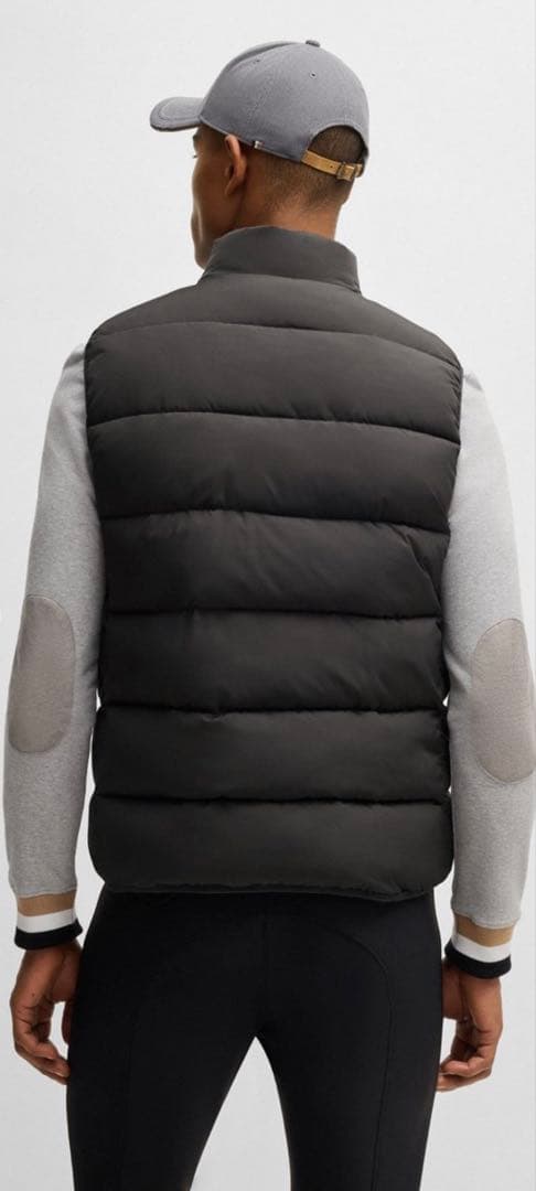 ★新品•未使用品★Hugo Boss防水パデッドジレ パネル