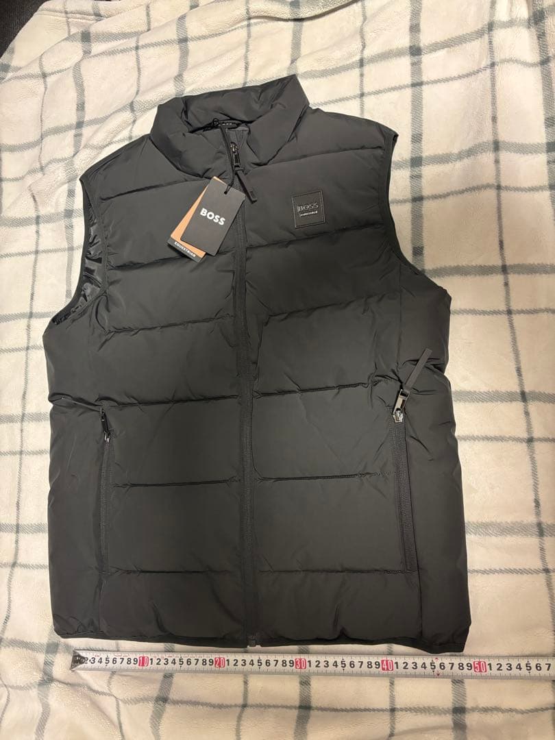 ★新品•未使用品★Hugo Boss防水パデッドジレ パネル