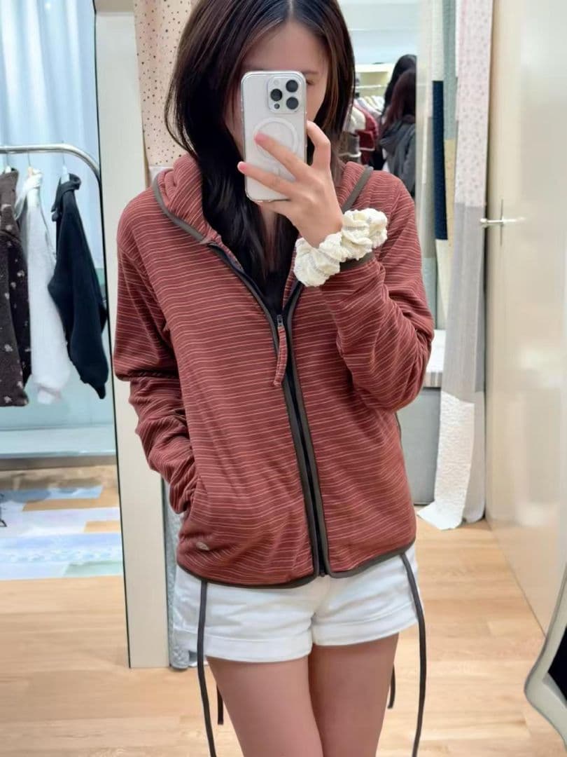 coyseio ストレッチ赤茶色ストライプパーカー