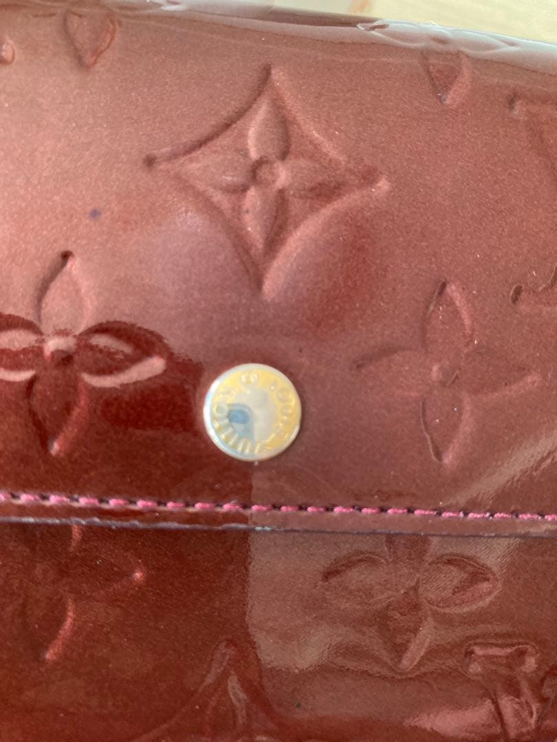 ルイヴィトン ヴェルニ ポルトフォイユ サラ 長財布 (商品説明必読　訳あり)