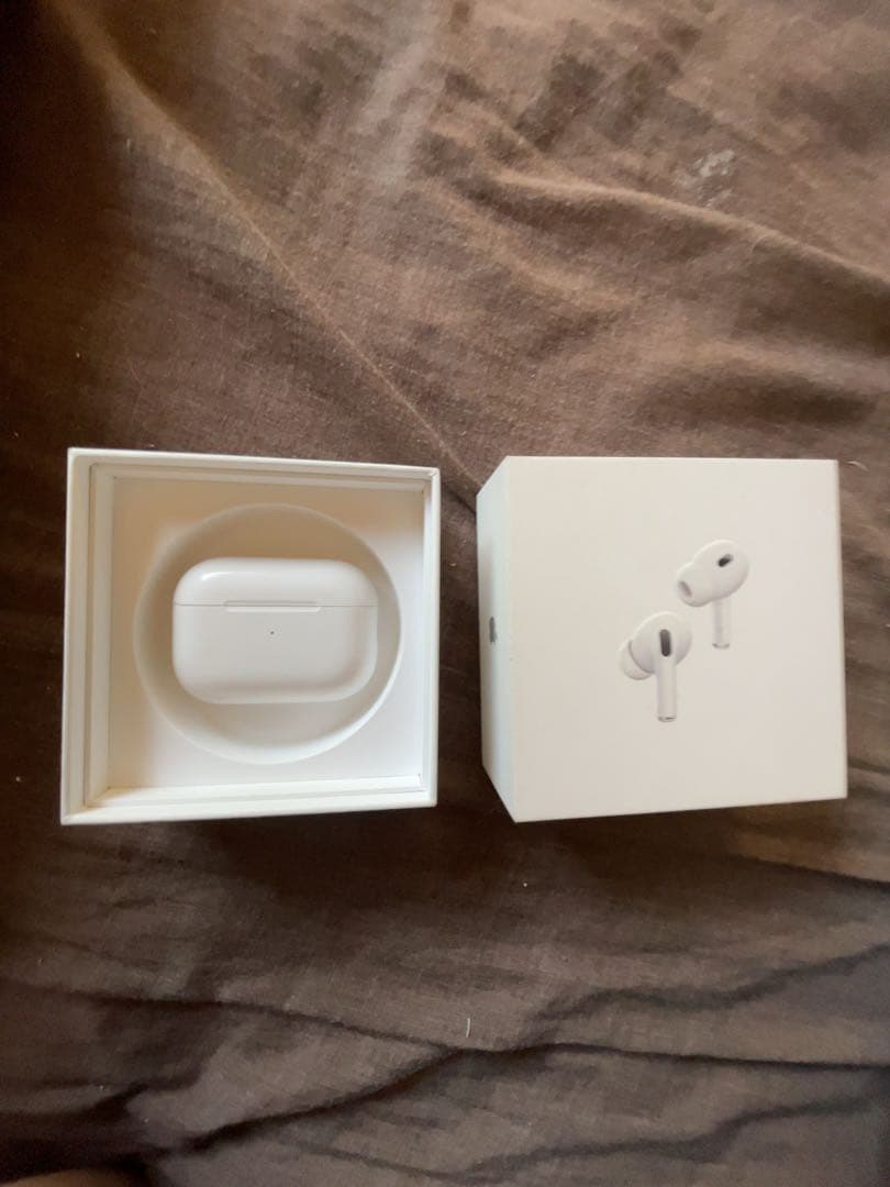 Apple AirPods ワイヤレスイヤホン