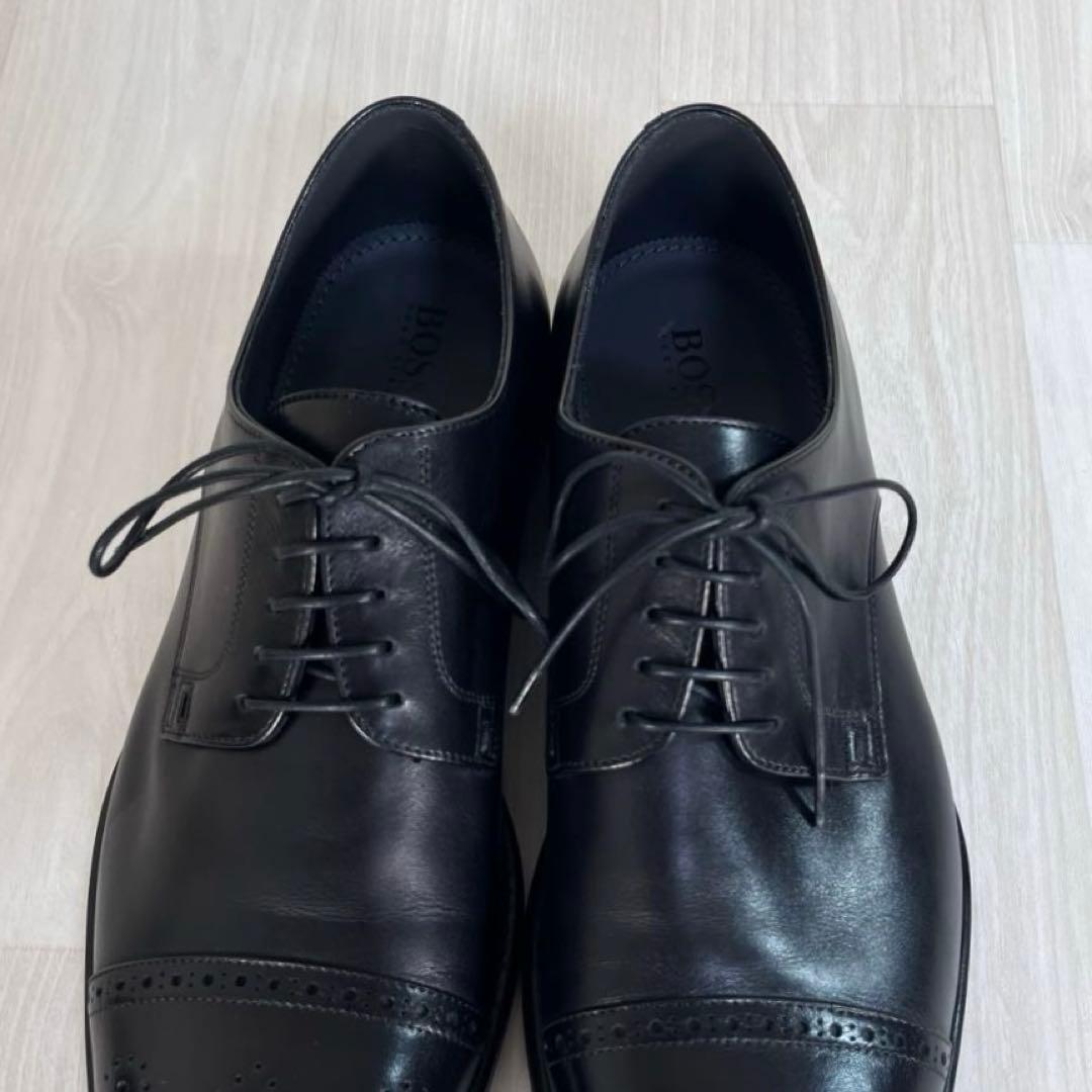 【未使用級】HUGO BOSS　革靴　ストレートチップ　メダリオン　現行モデル