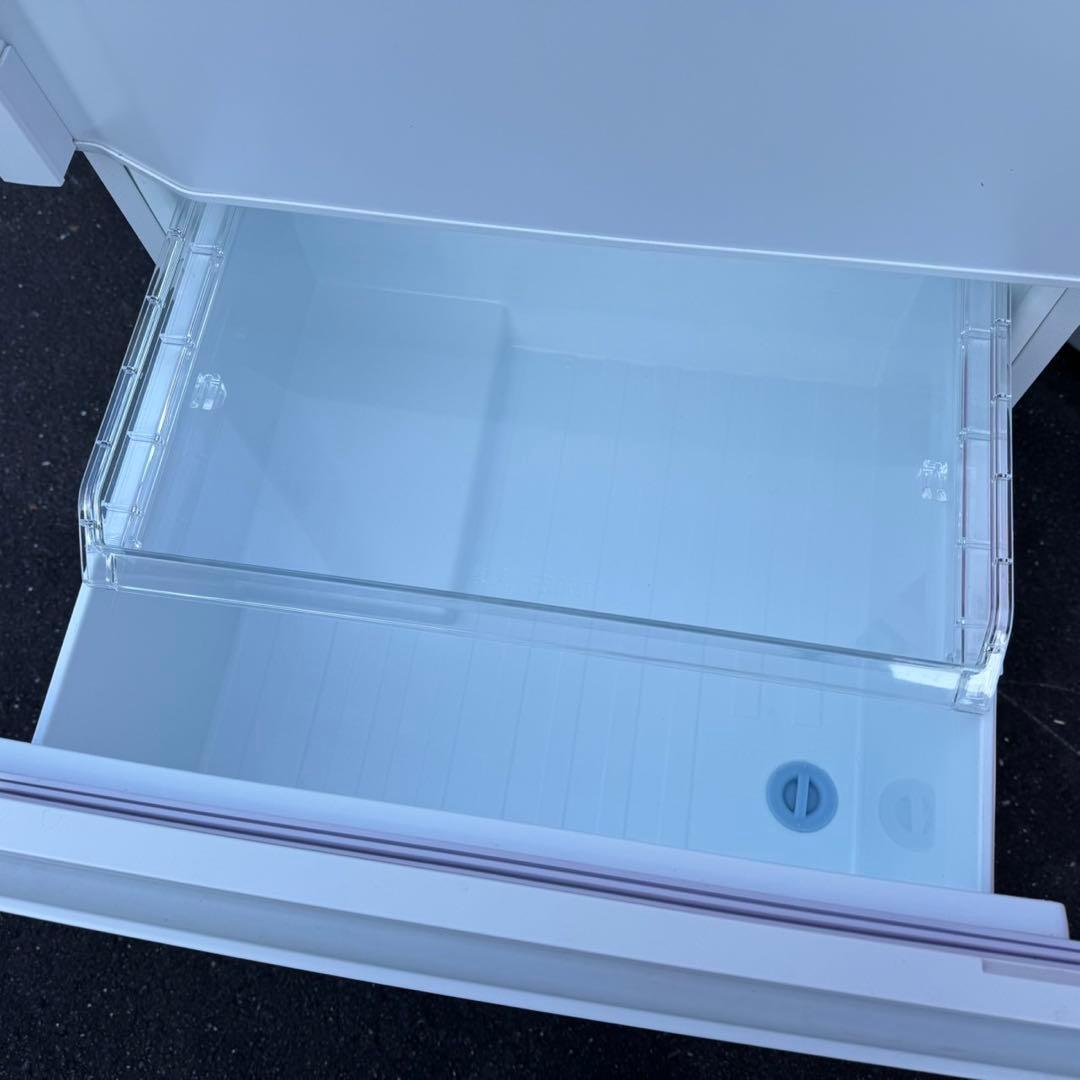 60⭐️2023年製美品★東芝　冷蔵庫　自動製氷　右開き　大型　3ドア　356L