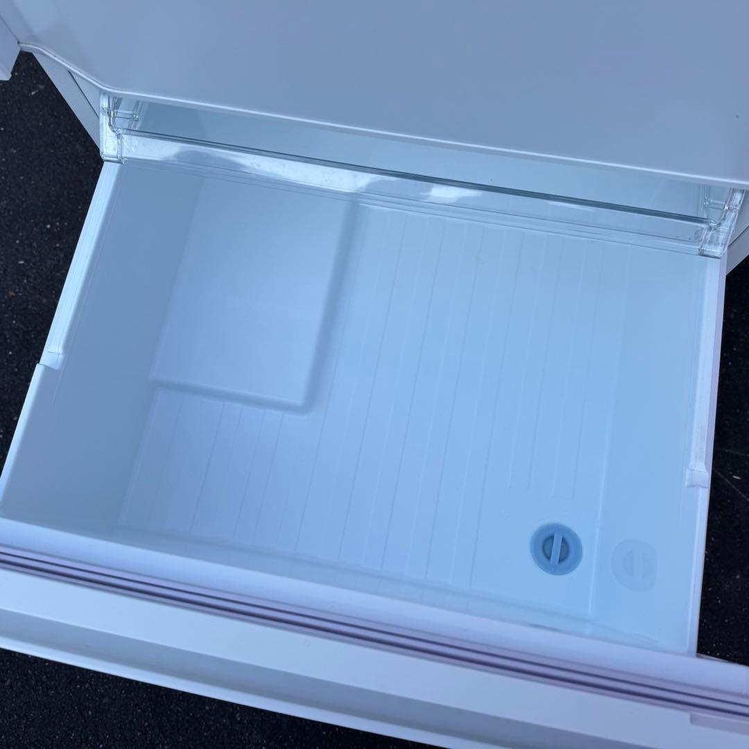 60⭐️2023年製美品★東芝　冷蔵庫　自動製氷　右開き　大型　3ドア　356L