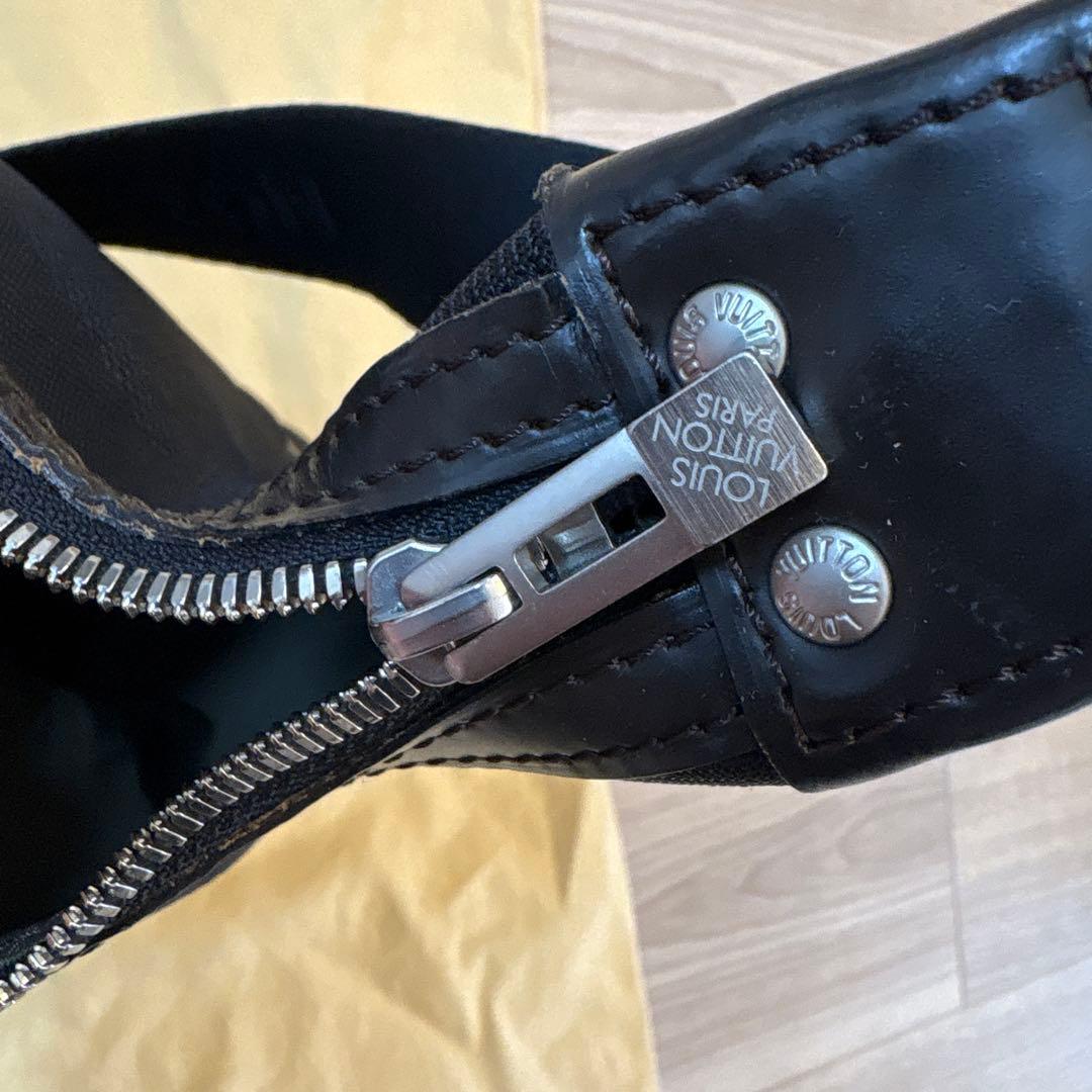 ルイヴィトン　メンズショルダーバッグ