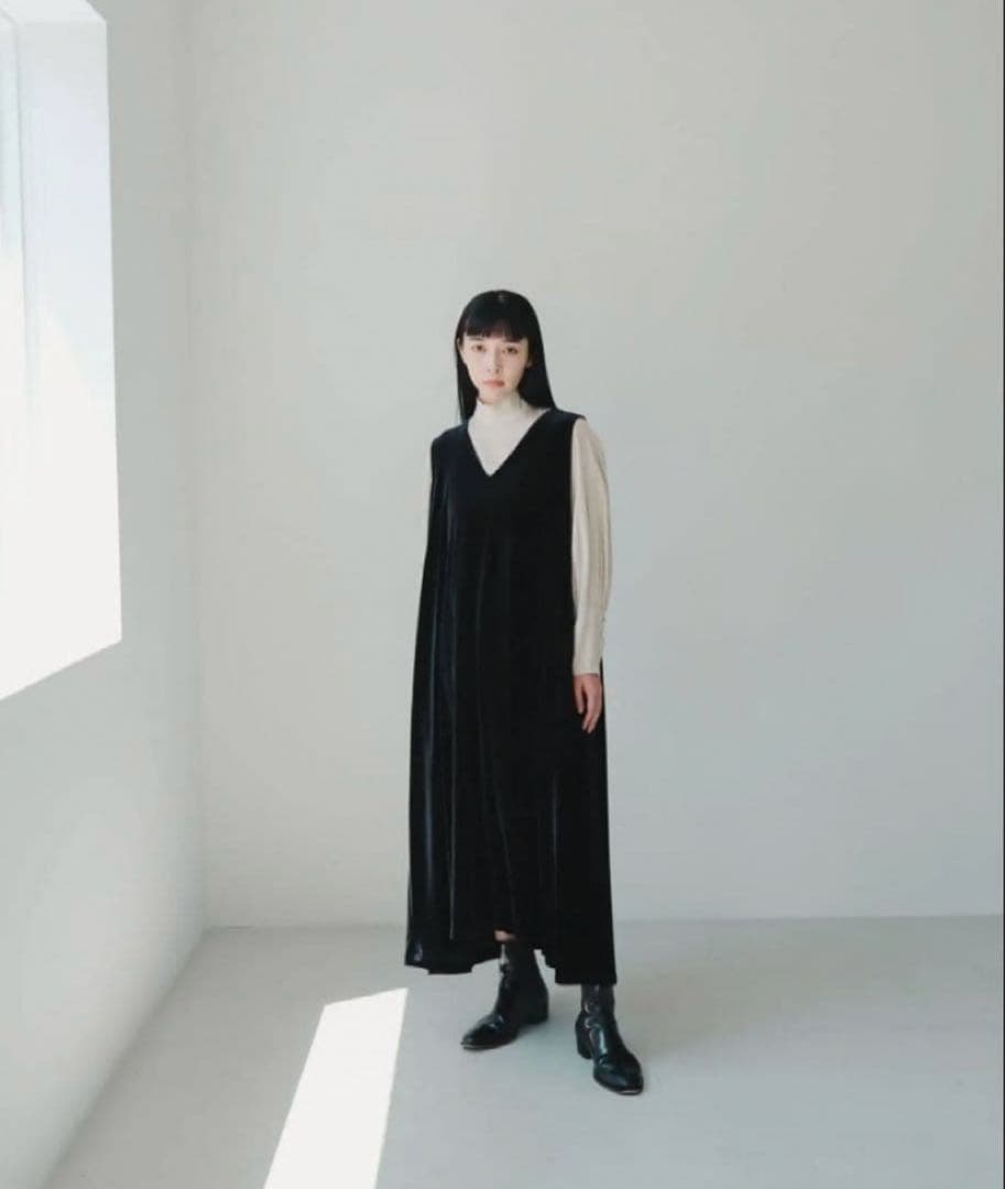 foufou ノースリーブベロアワンピース サイズ(M＋)タグ付き