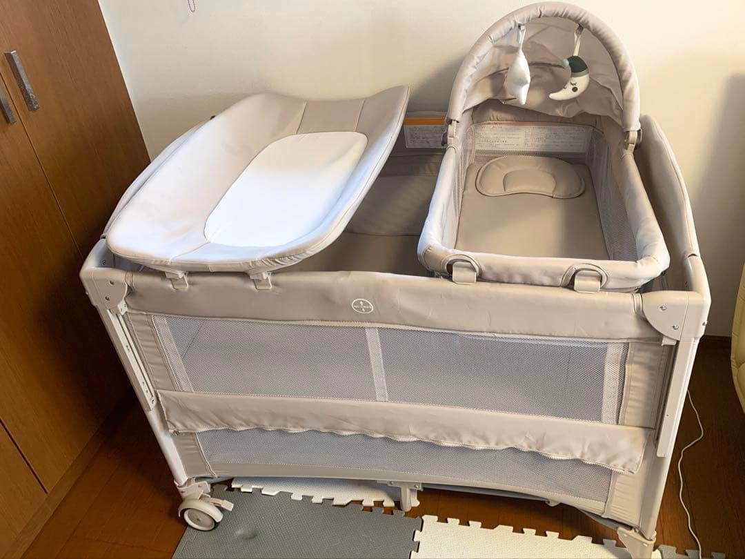 多機能ベビーベッド　折り畳み式