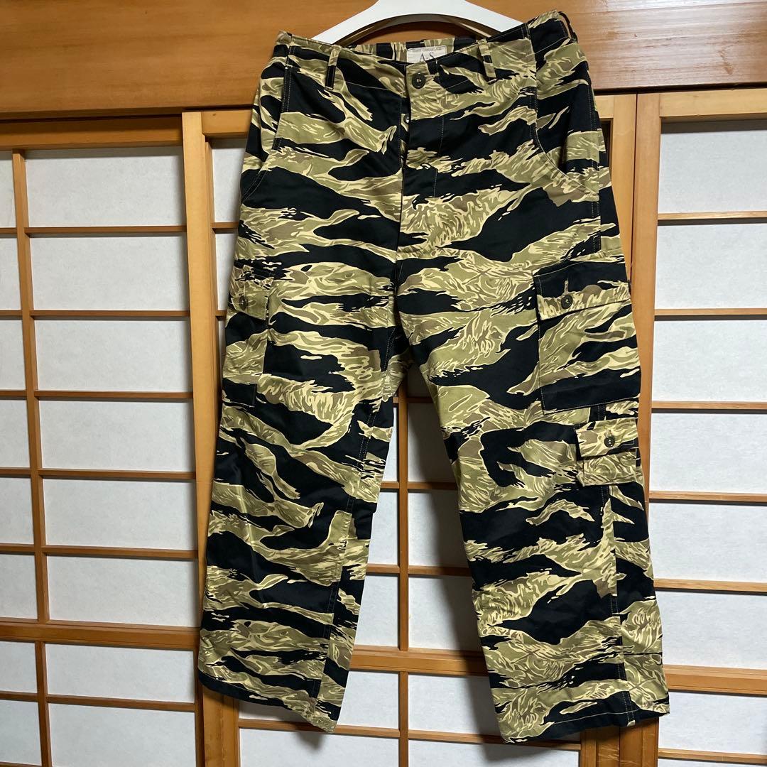 バズリクソンズ　タイガーカモパンツ　今月中まで販売