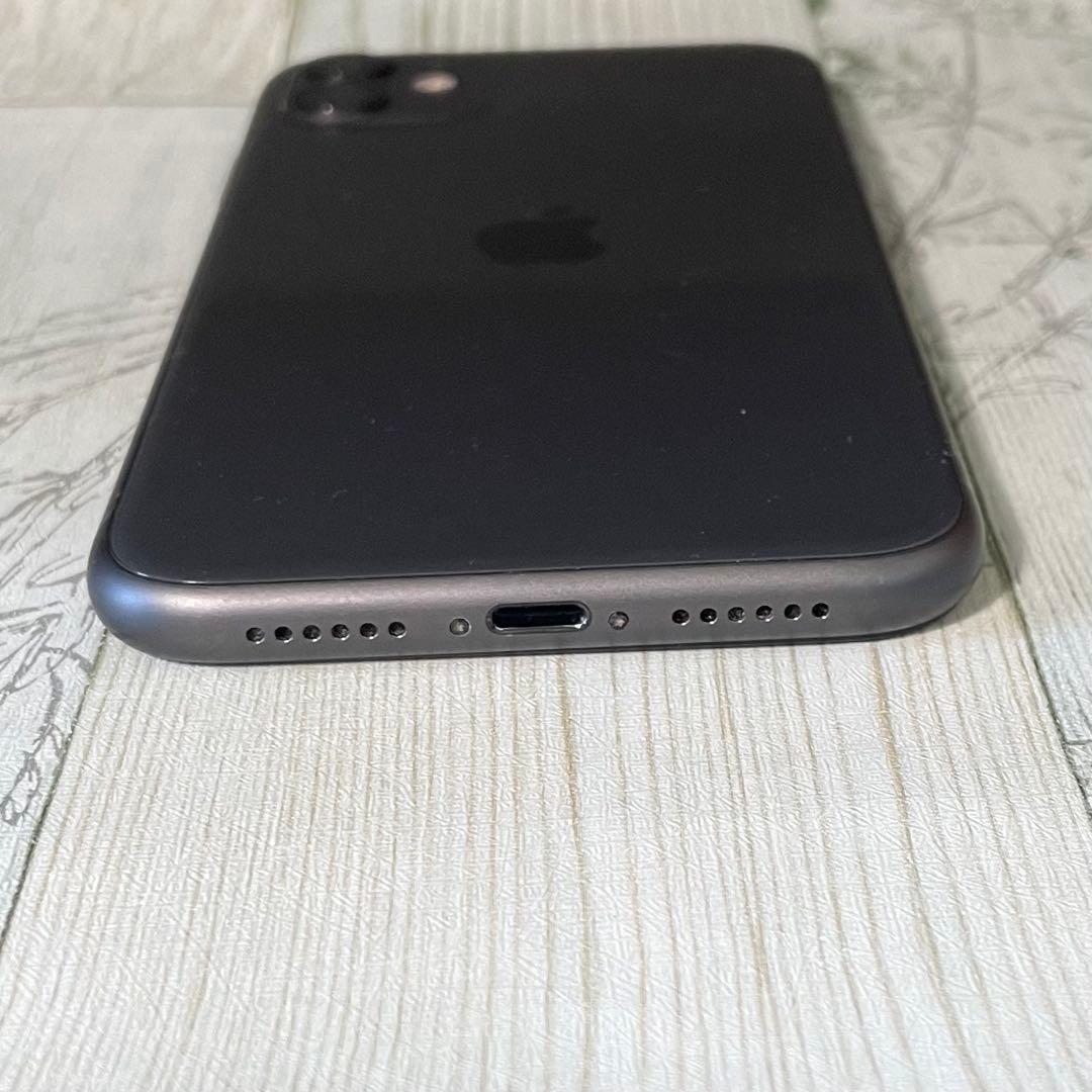 iPhone11 ブラック 128GB SIMロック解除済 本体のみ