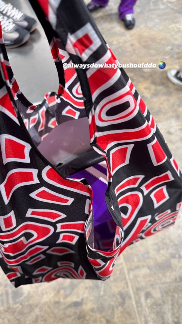 マ*族様 always do what you should do エコバッグ赤