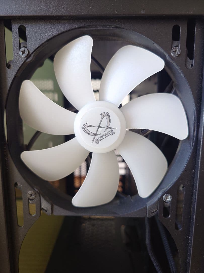 Corsair 5000D Airflow強化ガラスPCケースARGBファン付き