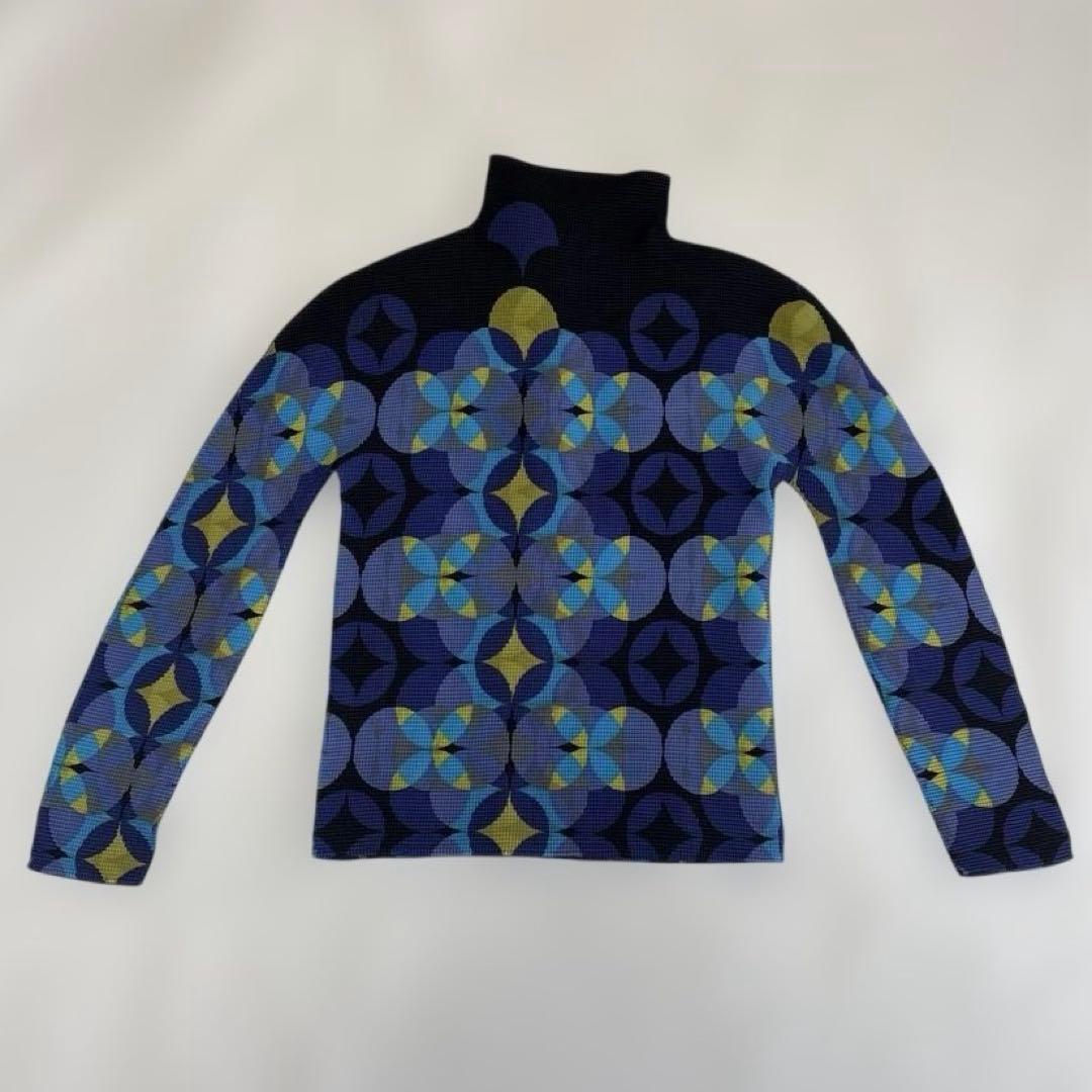 me by ISSEY MIYAKE イッセイミヤケ ワッフルプリーツ 総柄