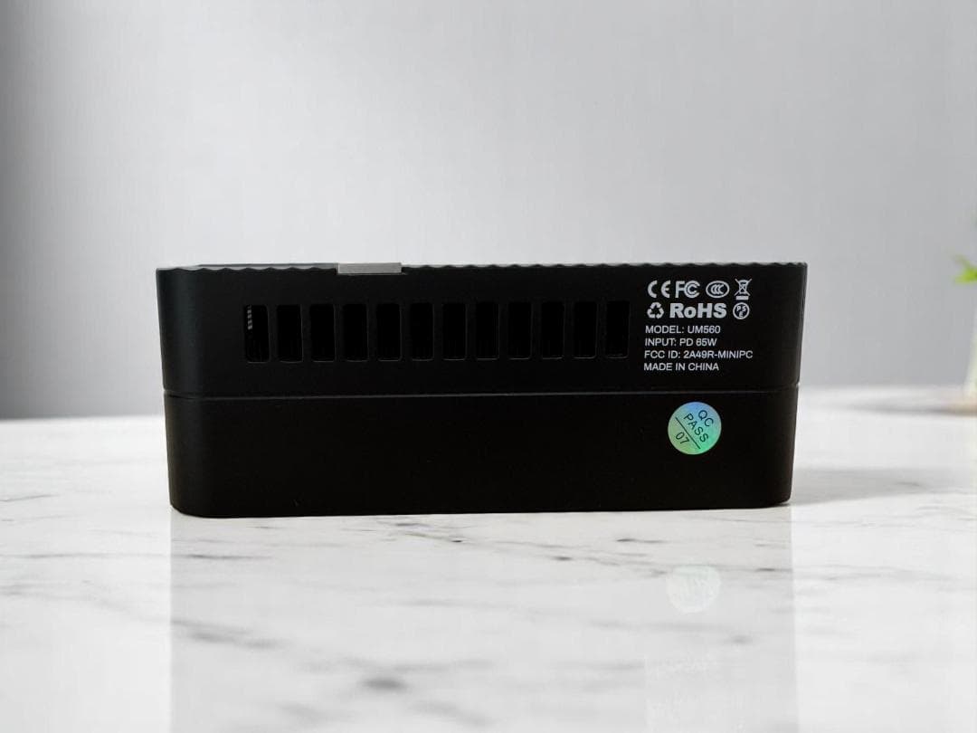 ⭐迎春⭐高性能＆軽量⭐MINISFORUM UM560⭐