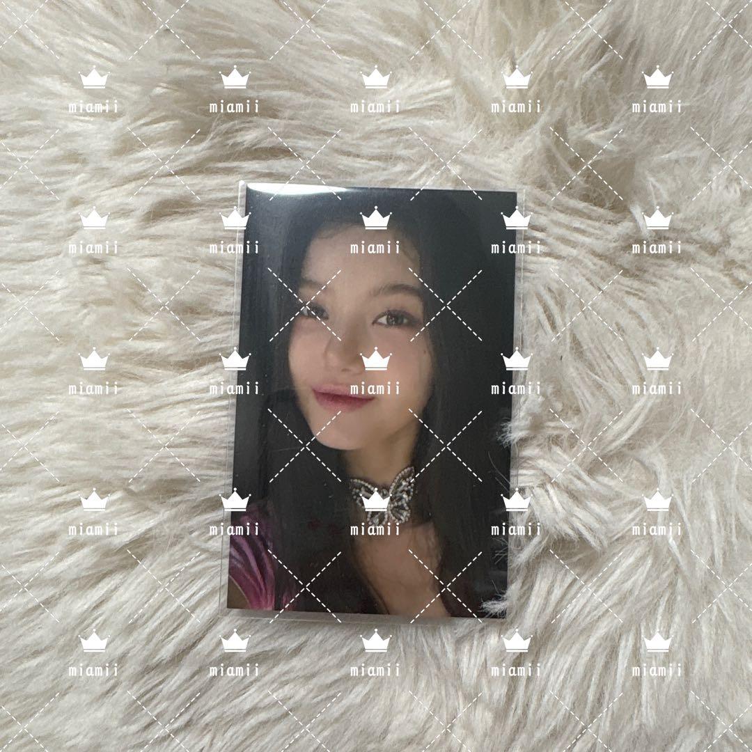 NewJeans Danielle ユニバーサル 抽選 トレカ 希少