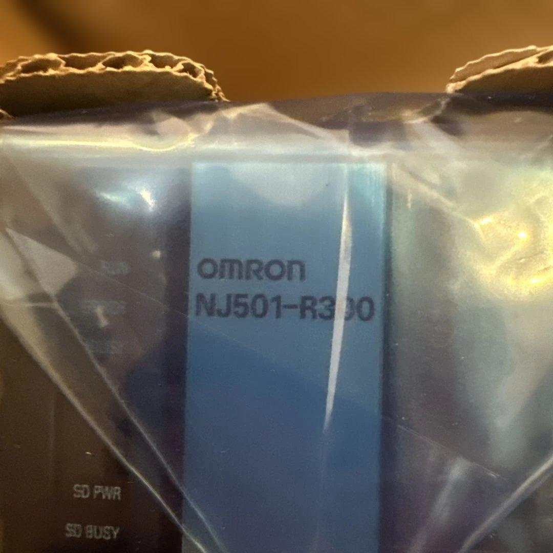 OMRON NJ501-R300 CPUユニット【新品未使用未開封】