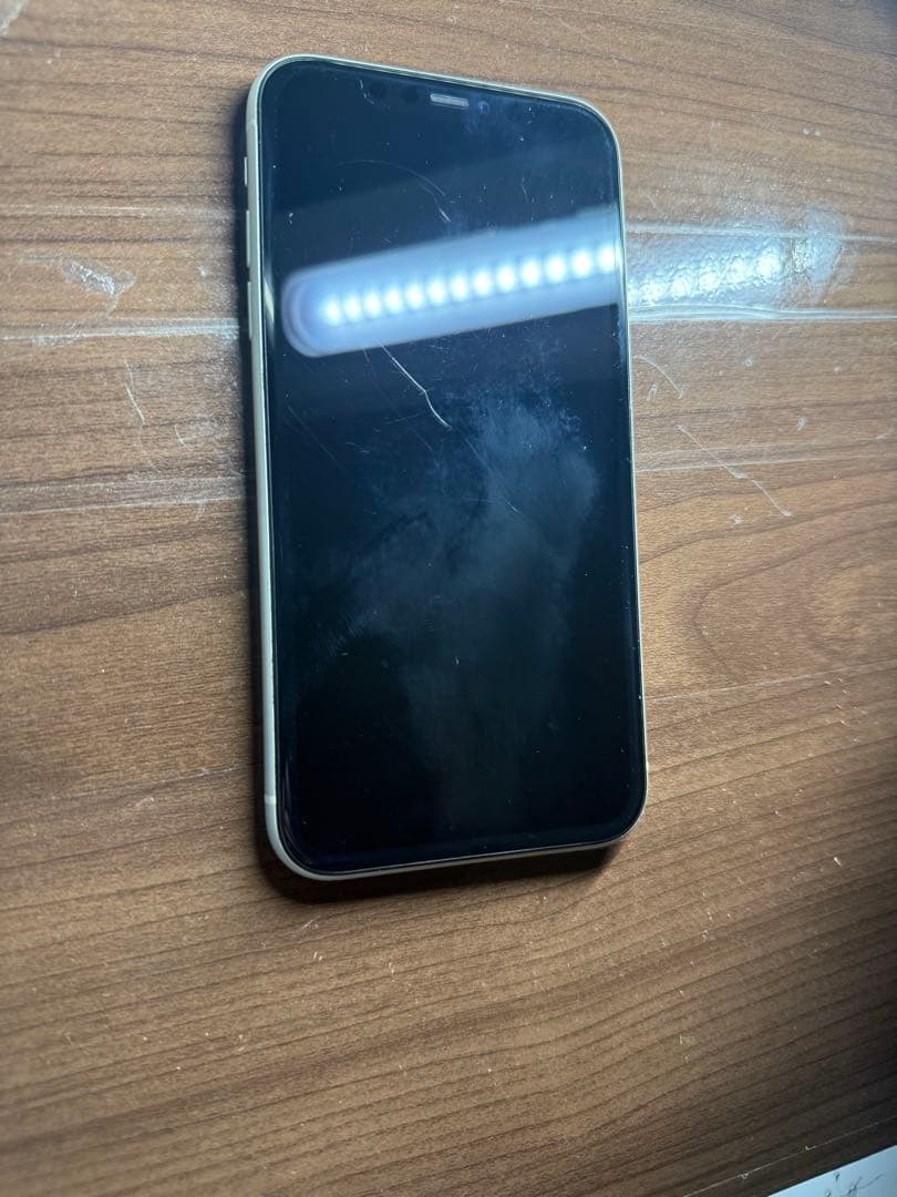 Apple iPhone 11 ホワイト 128GB