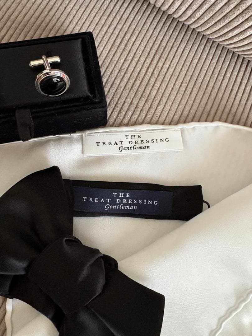 【美品】TREATDRESSING カフス 蝶ネクタイ チーフ 新郎3点セット