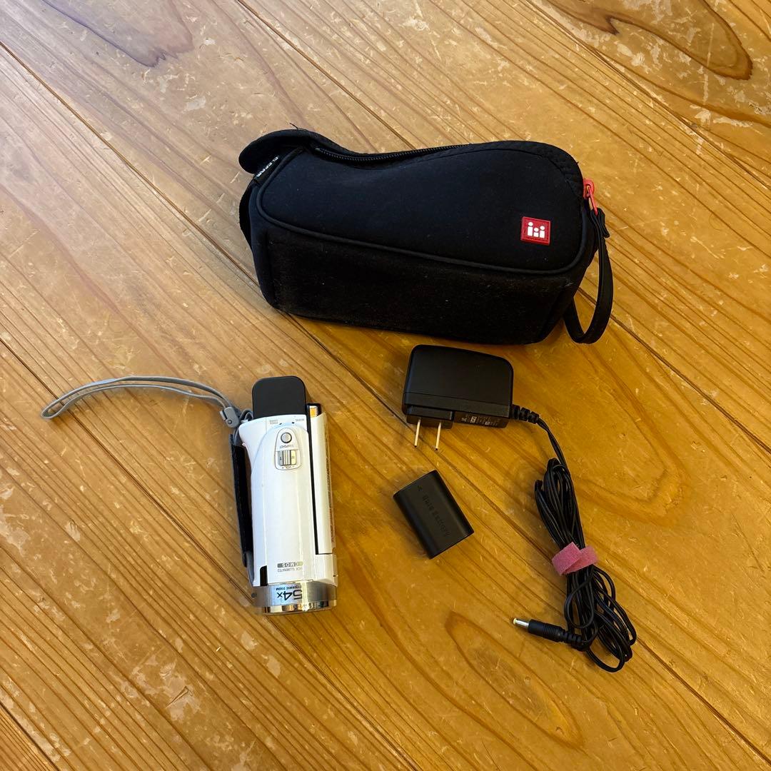 ビデオカメラJVC Everio GZ-E265-w 予備バッテリー付き