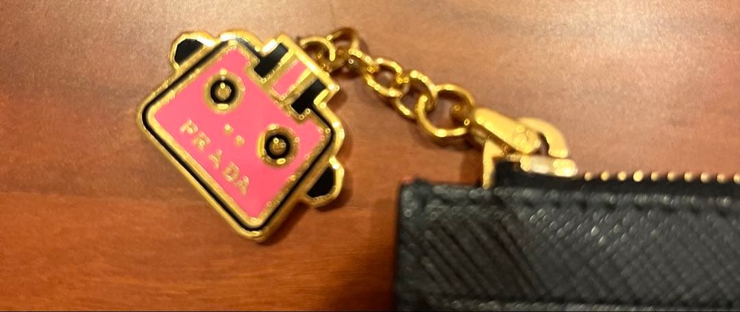 PRADA プラダ　サフィアーノ　カードケース　ロボット ブラック　ピンク