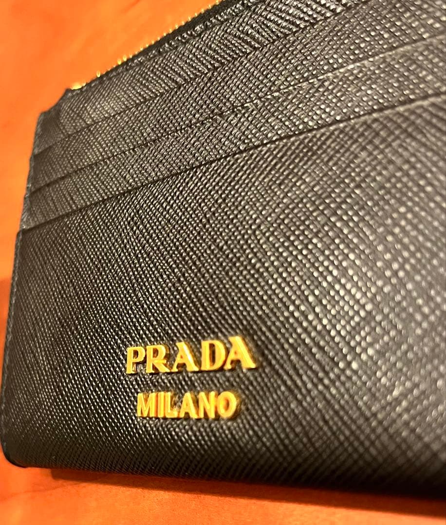 PRADA プラダ　サフィアーノ　カードケース　ロボット ブラック　ピンク