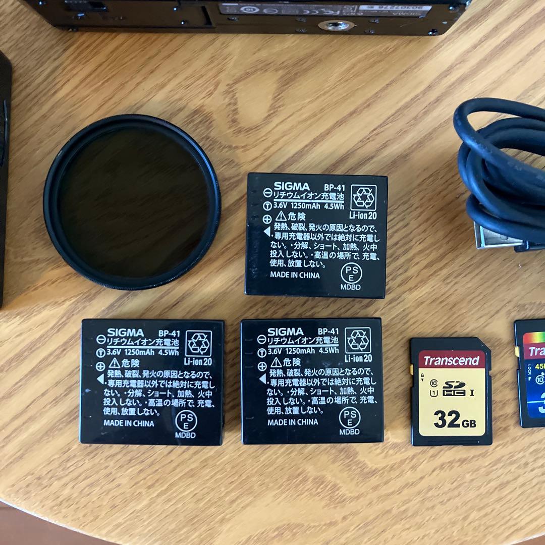 Foveonセンサー最高画質 即戦力付属品完備SIGMA DP1 Merrill