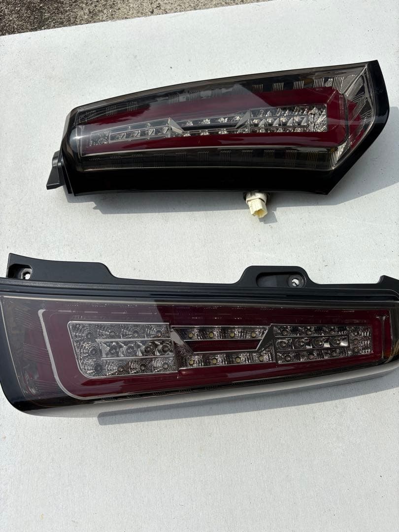 ワゴンR スティングレー　MH34 テールレンズ(社外品)