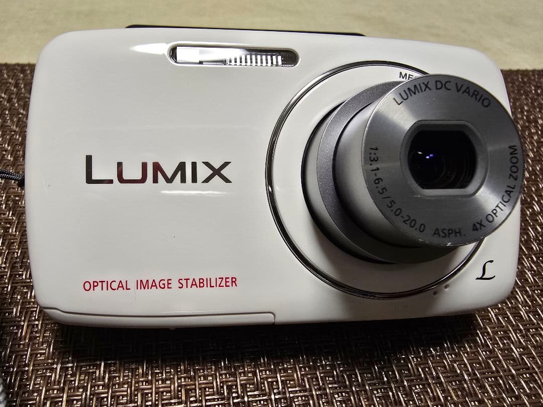 LUMIX DMC-S1 コンパクトデジタルカメラ