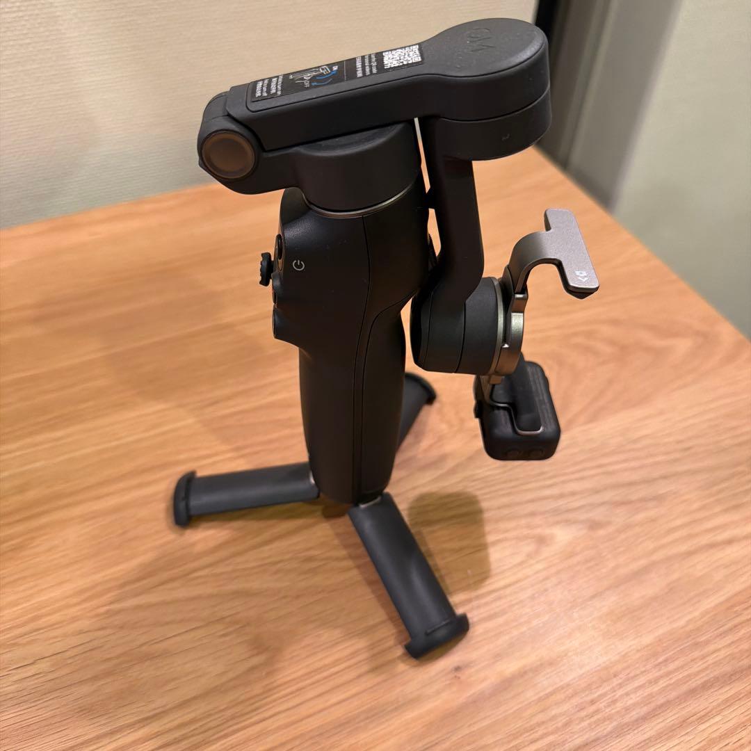 Osmo Mobile 7P スマートフォンスタビライザー（使用回数少なめ）