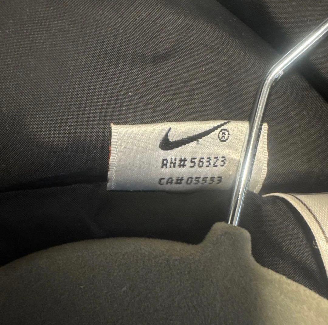 NIKE グリーン ダウンジャケット Lサイズ