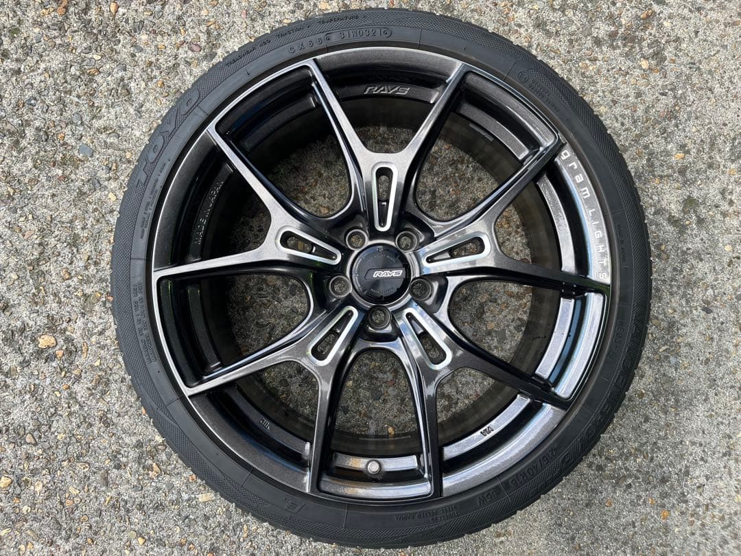 蟻ゴロー。①【美品】RAYS グラムライツ