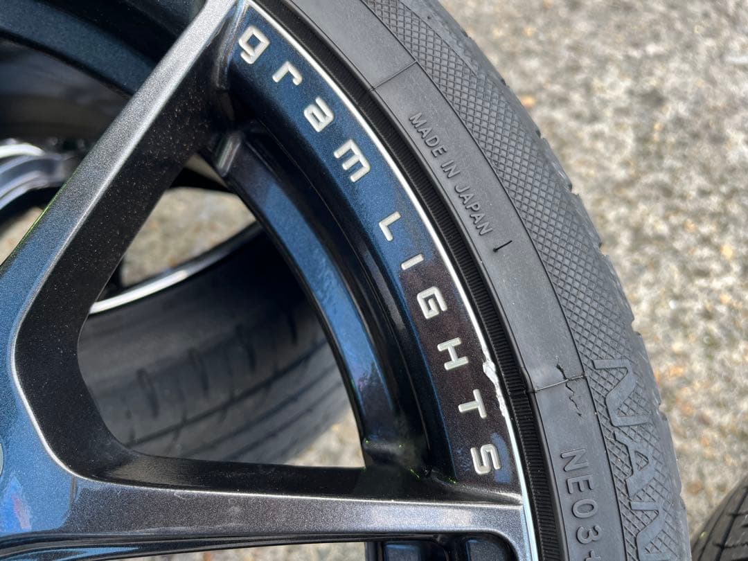 蟻ゴロー。①【美品】RAYS グラムライツ