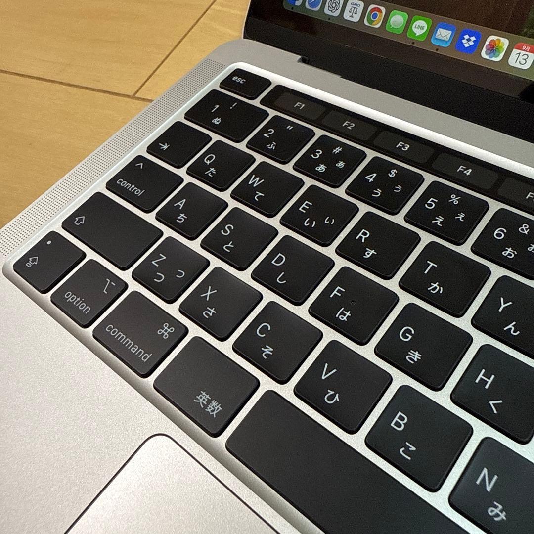 MacBook Pro 2022 M2 13インチ 256GB タッチバー搭載