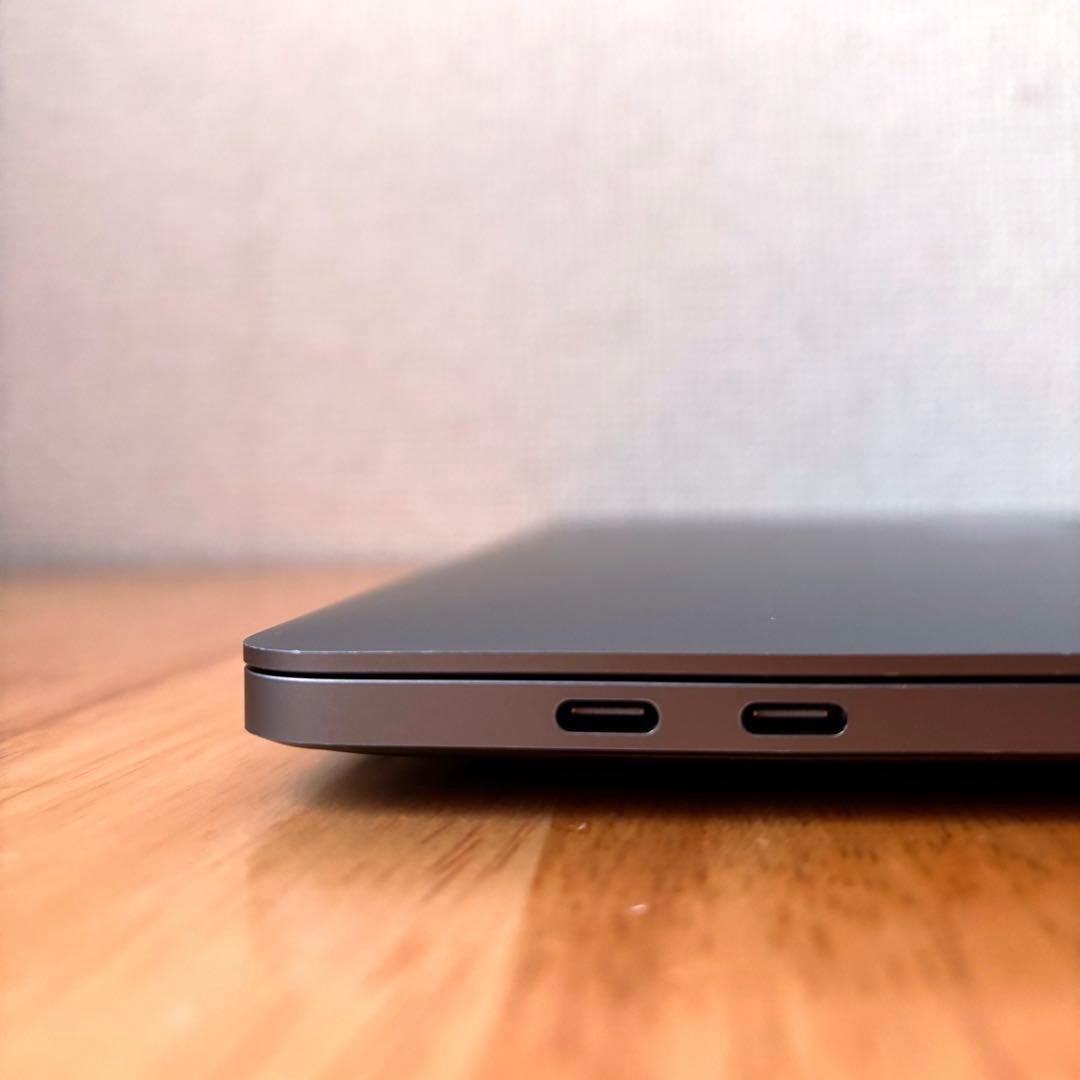 【Apple】MacBook Pro 13inch Corei5 256GB