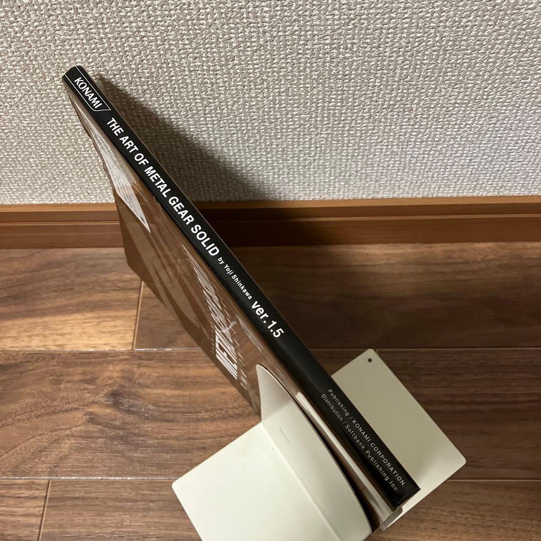 新川洋司 画集 改訂版「THE ART OF L GEAR SOLID」