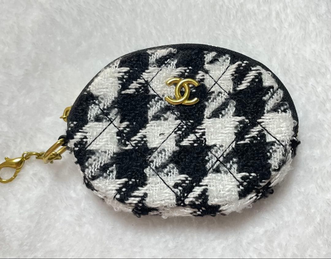 CHANEL シャネル VIPノベルティショルダー　パース付き